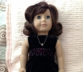 我1990年的娃娃斯蒂芬妮，是以我的保姆命名的