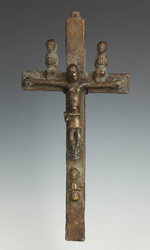 中非刚果塔布瓦人制作的青铜十字架吊坠