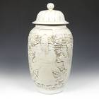 雕刻生姜罐，描绘了钱，长寿与家庭神